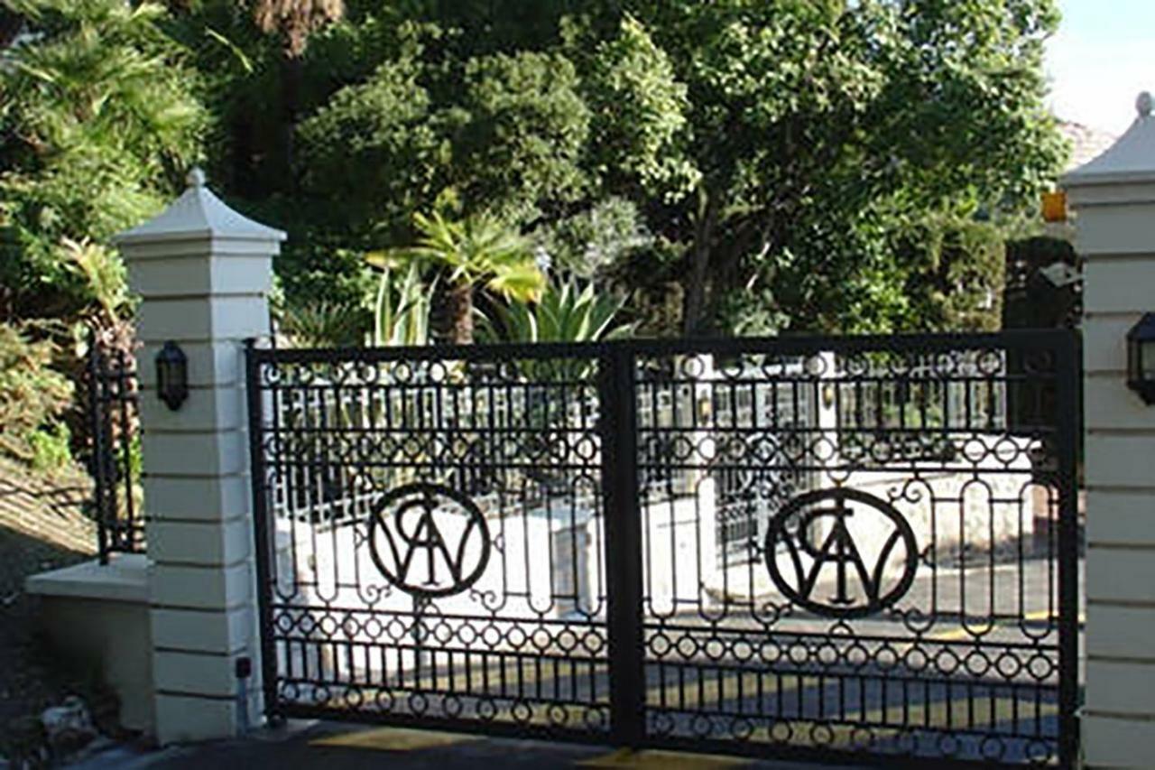 Winter Palace Menton Bagian luar foto