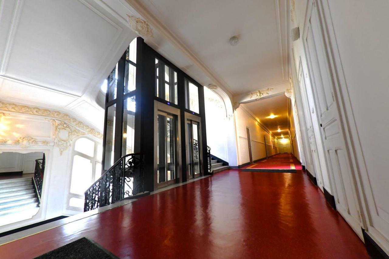 Winter Palace Menton Bagian luar foto